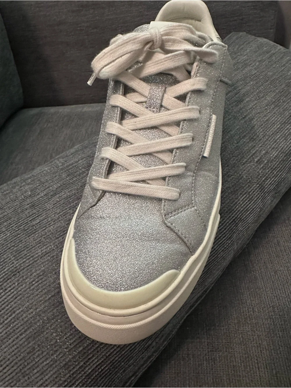 Tory Burch Ladybug Women's Sneakers – Size 10 – Silver Glitter/Blanc